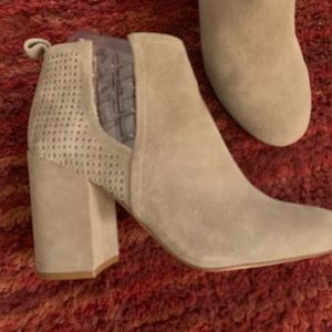 Steve Madden’s  Boots 🥾